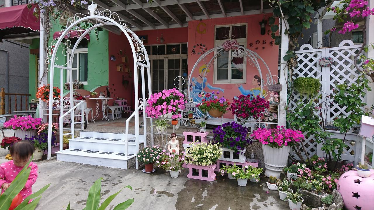 Апартаменты Rose Castle Taitung Экстерьер фото